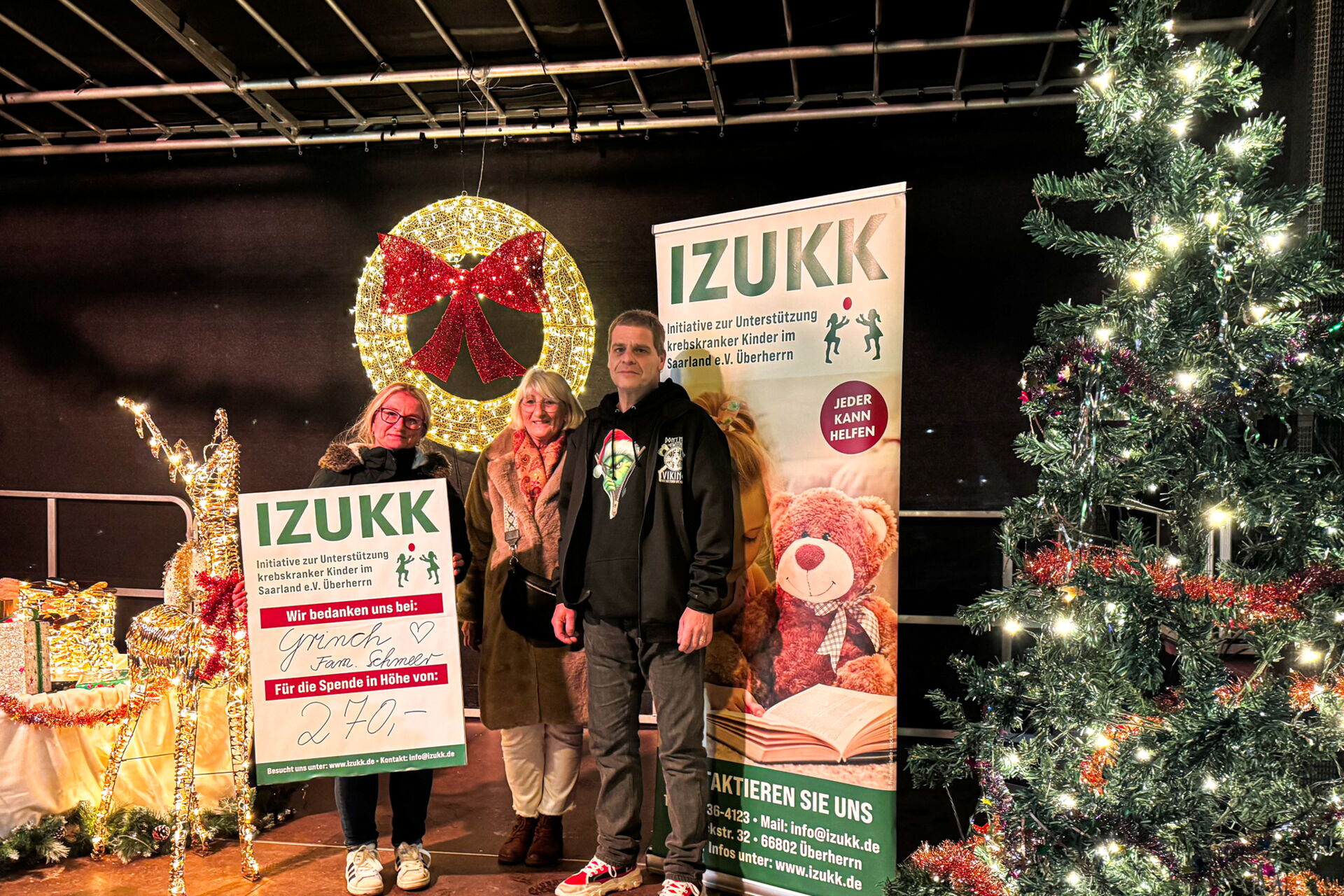 Spendenübergabe Michael Schmeer an IZUKK