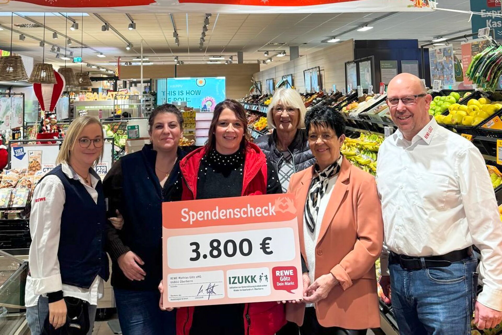 Spendenübergabe REWE Götz in Überherrn